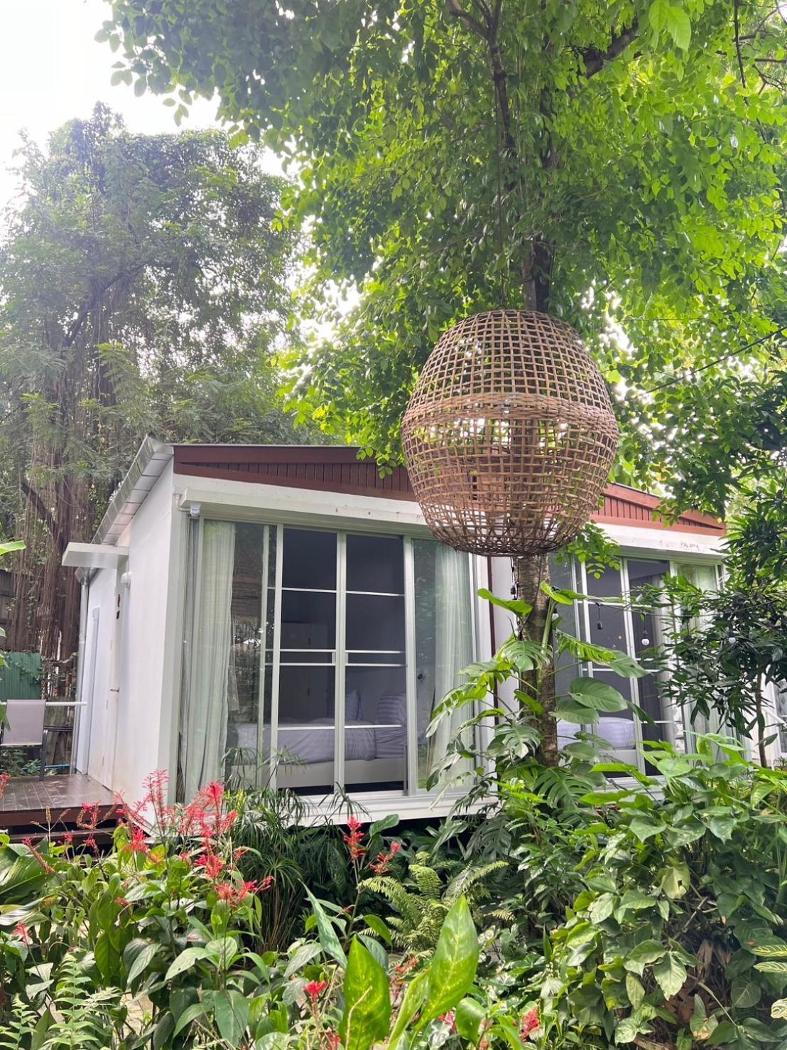 Cochet Hotell Chiang Mai Exteriör bild